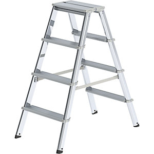 Alu-Stufenstehleiter, beidseitig begehbar, mit ergonomisch geformtem Holm, 2 x 4 Stufen, Arbeitshöhe 2500 mm.