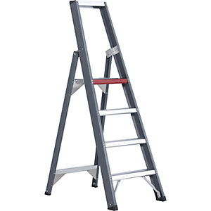 Alu-Stufenstehleiter, einseitig begehbar, mit Ablageschale, 4 Stufen, Arbeitshöhe 2950 mm.