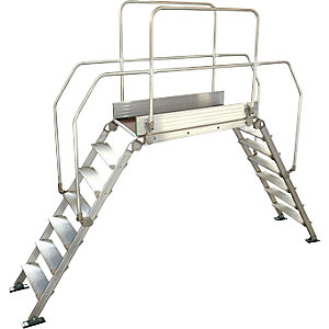 Alu-Leiternüberstieg, Gesamtbelastung 200 kg, 7 Stufen, Plattform 1200 x 530 mm.