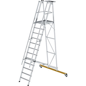 Alu-Plattformleiter, fahrbar, mit 3-seitigem Plattformgeländer, 12 Sprossen inkl. Plattform.
